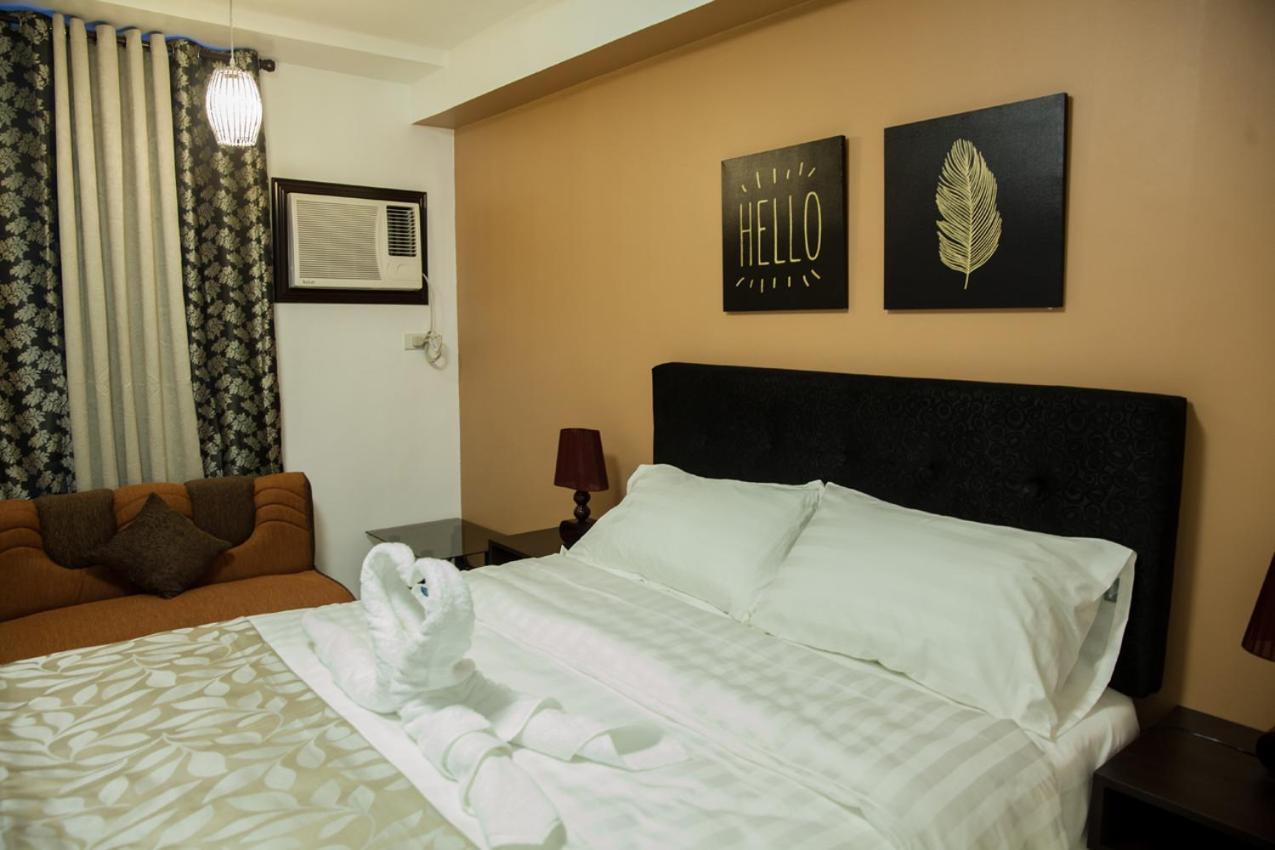Melbourne Suites Makati City Exterior photo